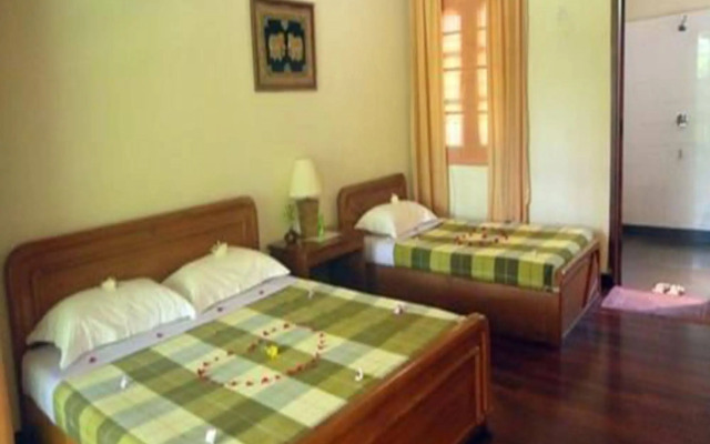 Golden Sunrise Hotel