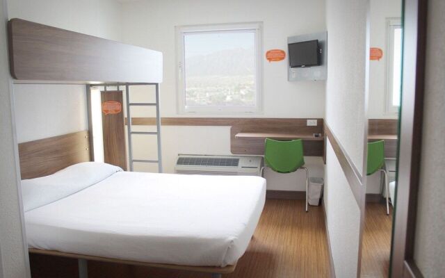 Hotel Hi Queretaro Centro