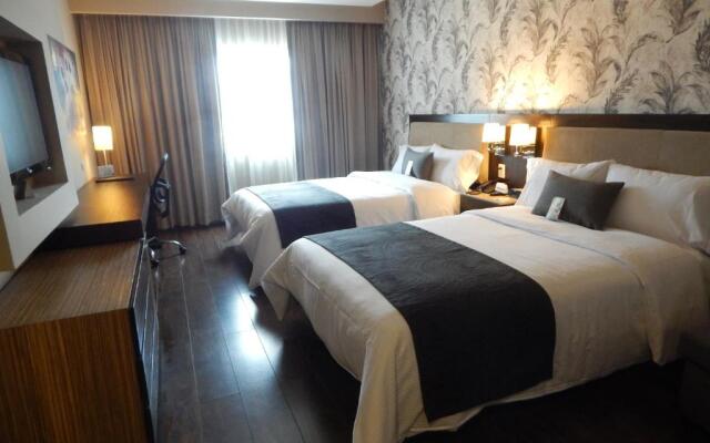 Plaza Diana Hotel