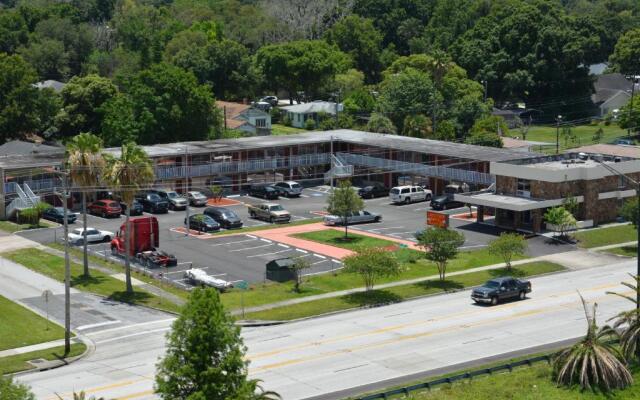 Lakeview Motel