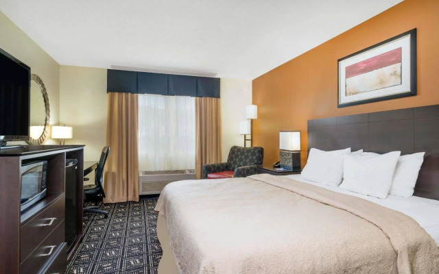 Quality Inn & Suites Mankato East