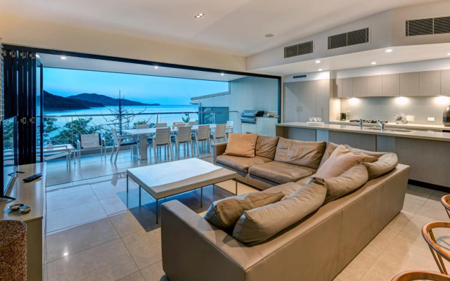 Northcape 1 Ocean Front 4 Bedroom - Pool