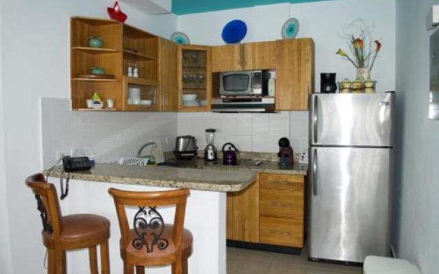 Cadaques Caribe Apartment