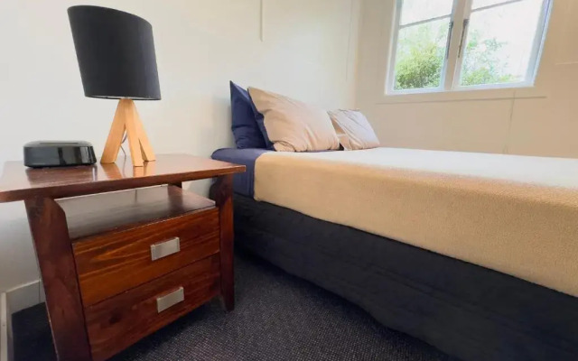 Waiheke Backpackers Hostel
