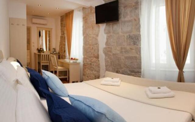 Luxury Rooms Lucija and Luka