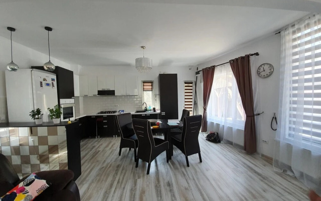 Fox Valley Villa