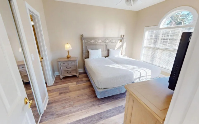 Magnolia Place 4665-204 2 Bedroom Condo