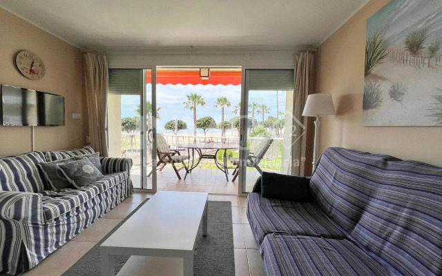 Apartamento en primera linea de playa 100A - INMO22