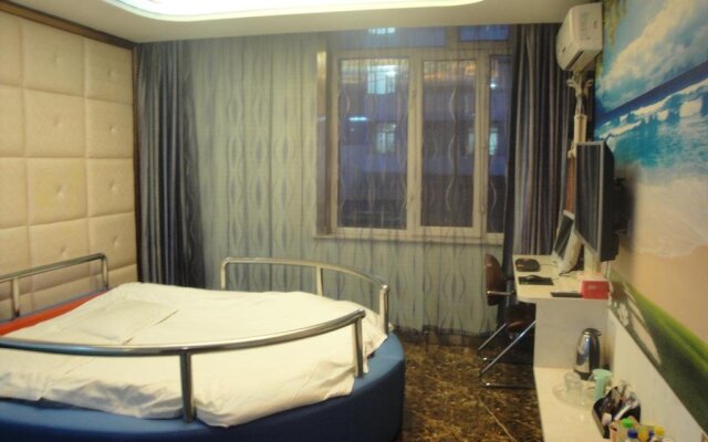 MANGO Theme Hotel