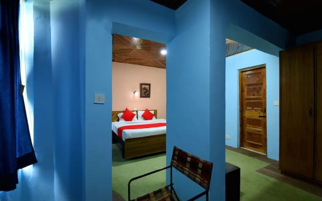 OYO Home 15642 Luxurious 2BHK