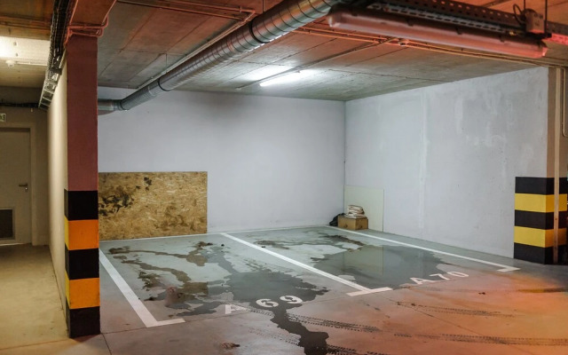 Lumina apartment on Drewnowska