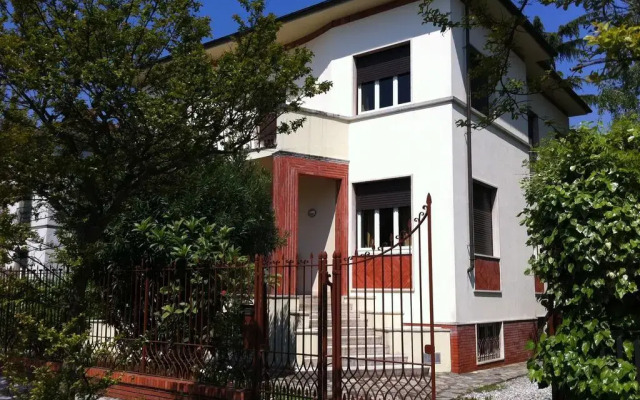 Lucca In Villa Elisa & Gentucca