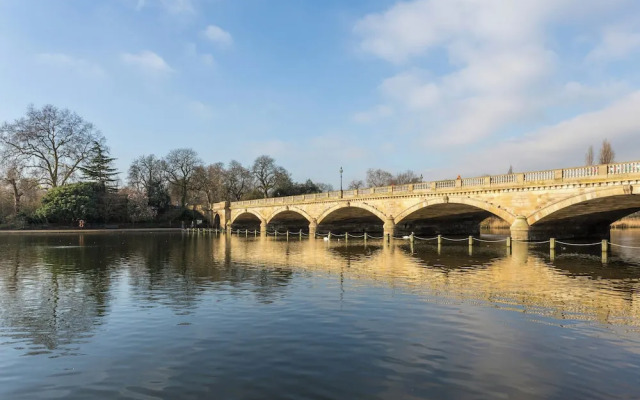 Hyde Park Gate II by Onefinestay