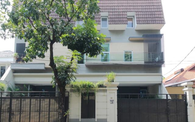 Airy Blok M Panglima Polim Empat 46 Jakarta