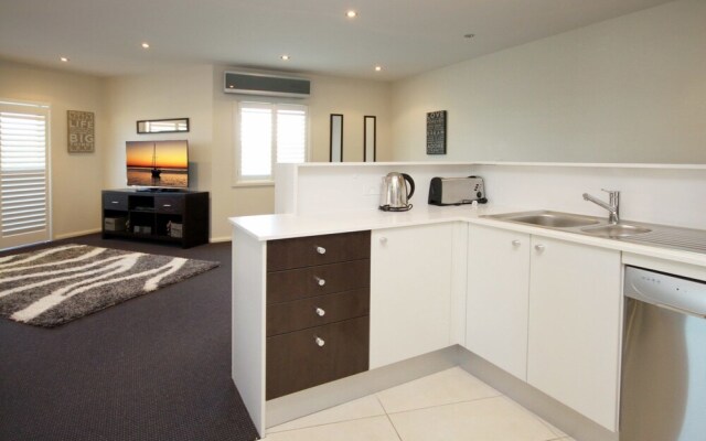 Pacific Blue Apartments