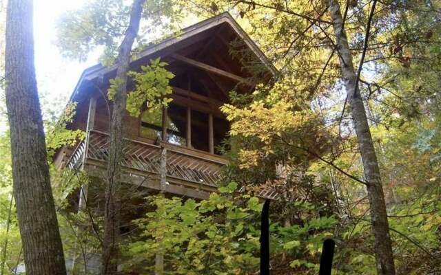 Above Ole Smokys Clouds - One Bedroom Cabin