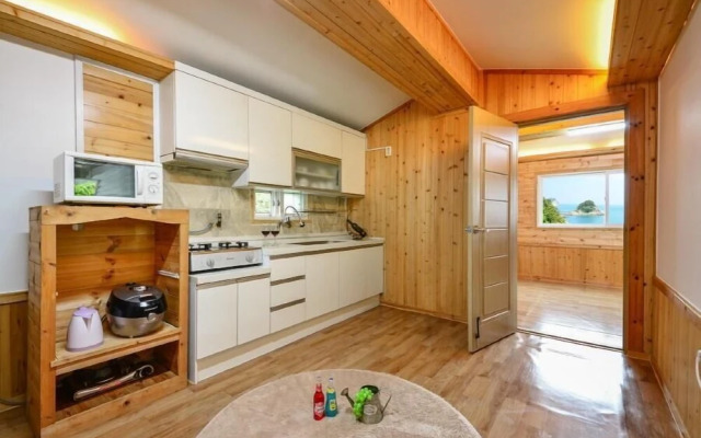 Geoje Santorini Pension