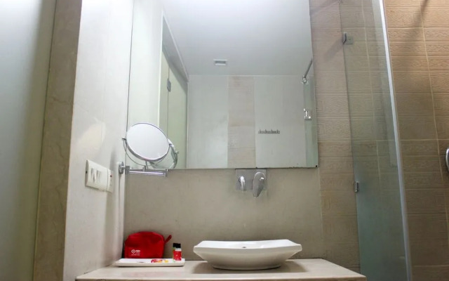 OYO Premium Rajouri Garden Janta Market