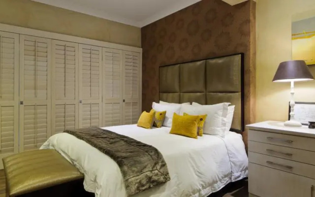 Executive Suites at 555