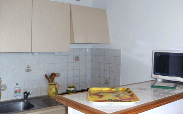 Studio in Canet-en-roussilon, With Wonderful Mountain View and Furnish