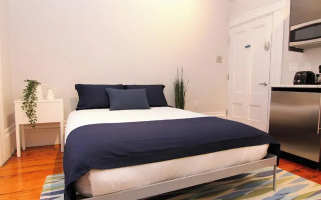 Maverick Suites at 40 Temple St