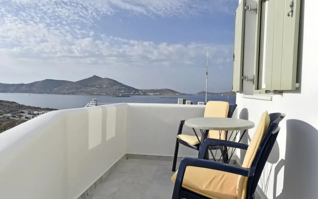 Hara Studios and Apartments