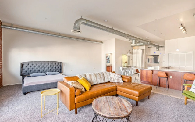 Stunning Phoenix Prime Urban Living