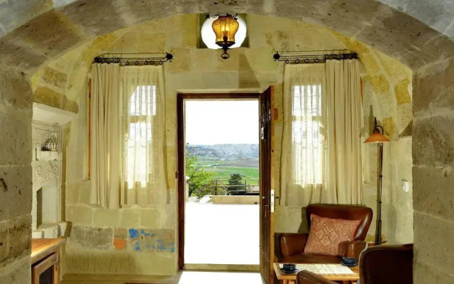 Seki Cavusin Suite