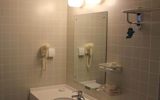 Jinjiang Inn Xiangzhou Inter-city Bus Station Hotel