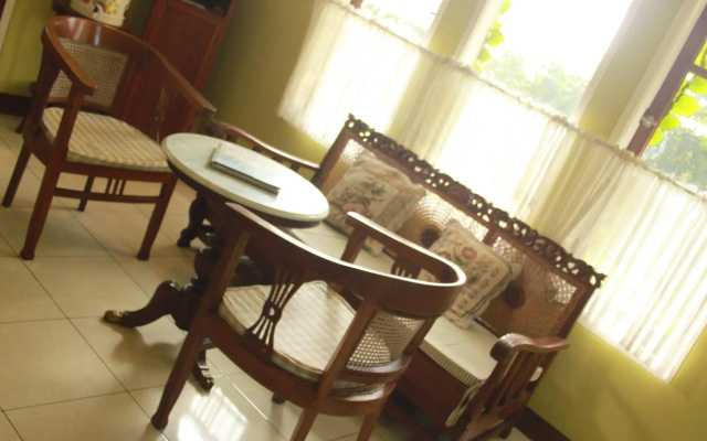Cipaheut Pondokan Dago Villa – Guest Rooms – Bandung