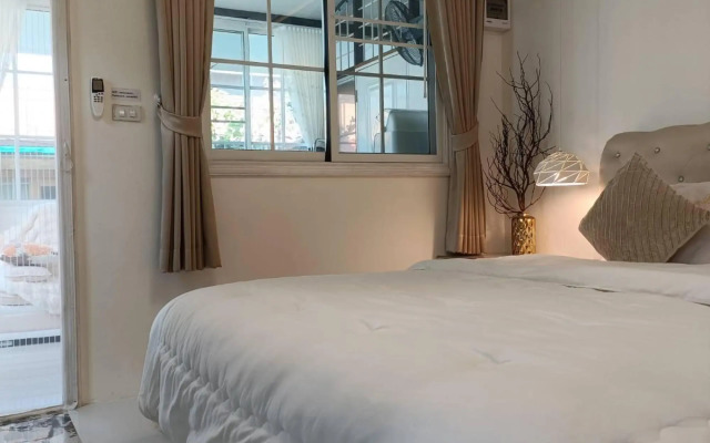 Palm Sweet Hotel