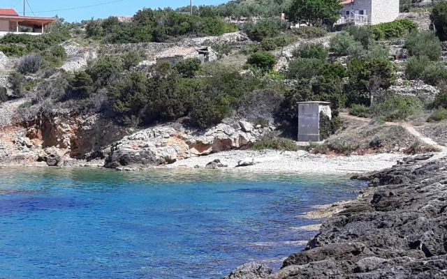Moja posebna kuća na osami kraj mora