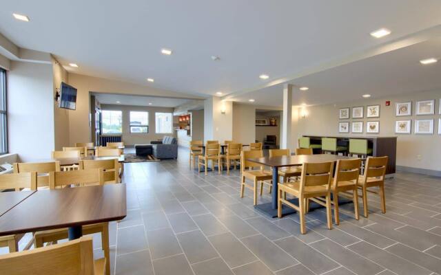 Comfort Inn & Suites Liverpool - Syracuse North