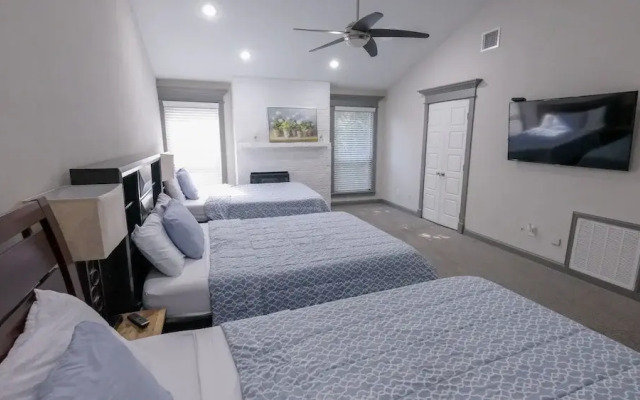 3Bdrm 3.5Bath 7Beds - NRG GRB MM-Park