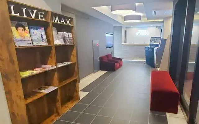 HOTEL LiVEMAX Shin Yokohama