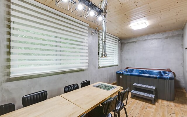 Namyangju Cozy Hill Spa Pension