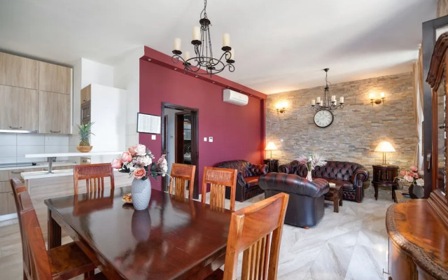 Luxury Apartment Perko