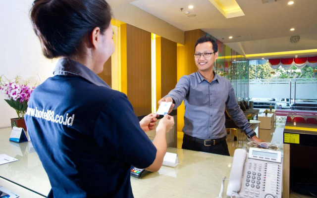 Hotel 88 Grogol by WH