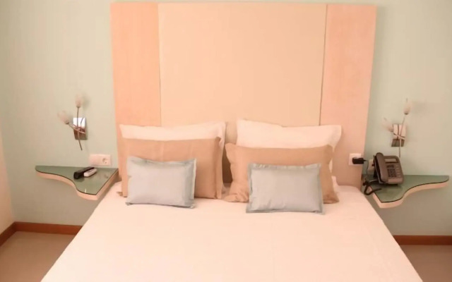Sol Hotel