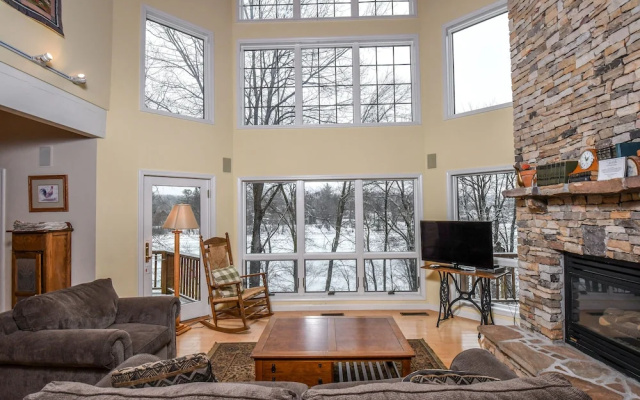 By the Lake 5 Bedroom House