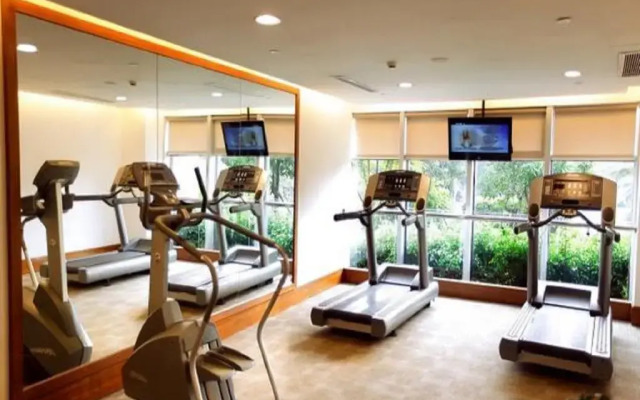 Golden Shining New Century Grand Hotel Beihai