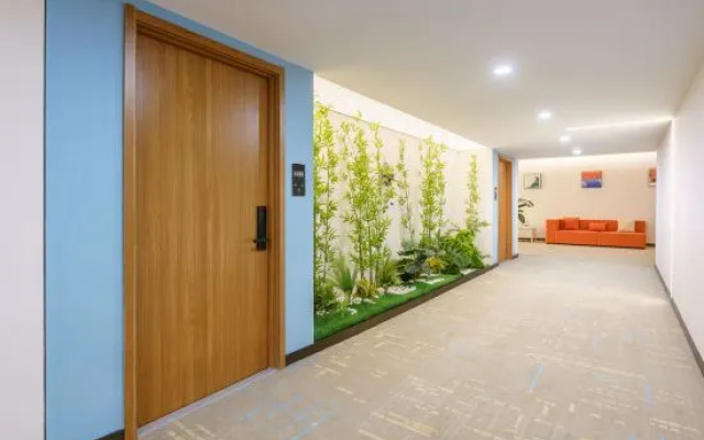 Tuyue Hotel (Dalian North Railway Station)