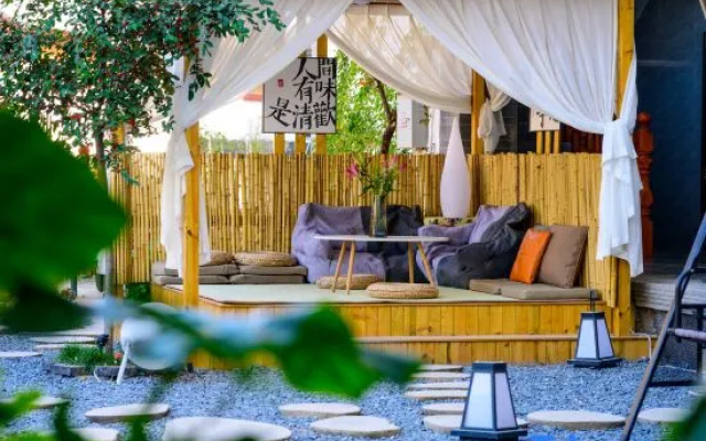 Shantianjian Sky Moroccan Snow Mountain Rooftop Art Inn (Lijiang Ancient Town South Gate) – Outside – Lijiang