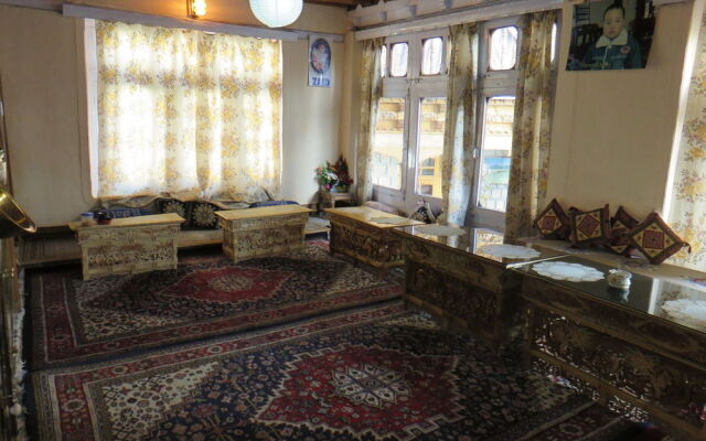 Nezer View Guest House