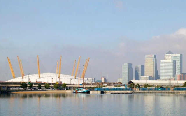 ibis London Docklands Canary Wharf