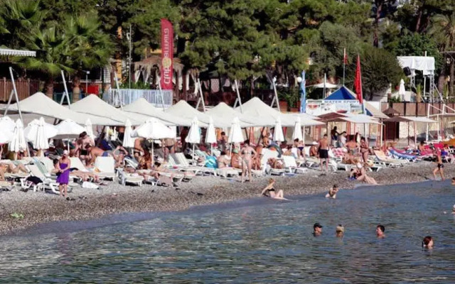 The Maxim Resort