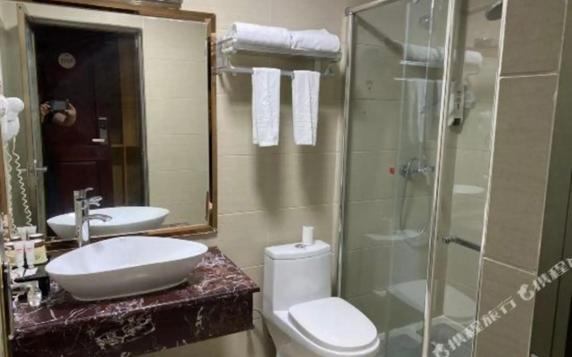 Hancheng Diamond Hotel
