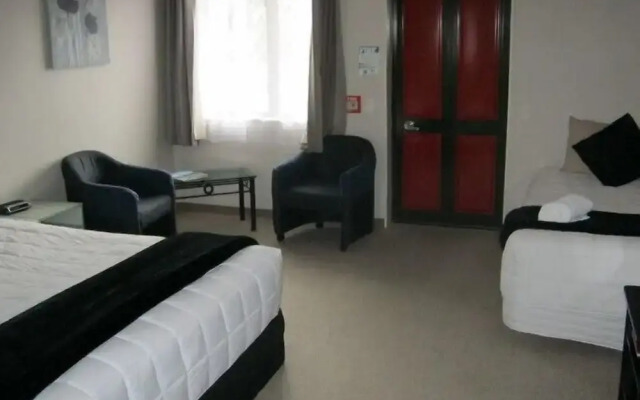 Champers Motor Lodge