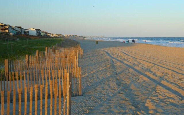 Next 2 Paradise-203 2 Bedroom Condo by RedAwning