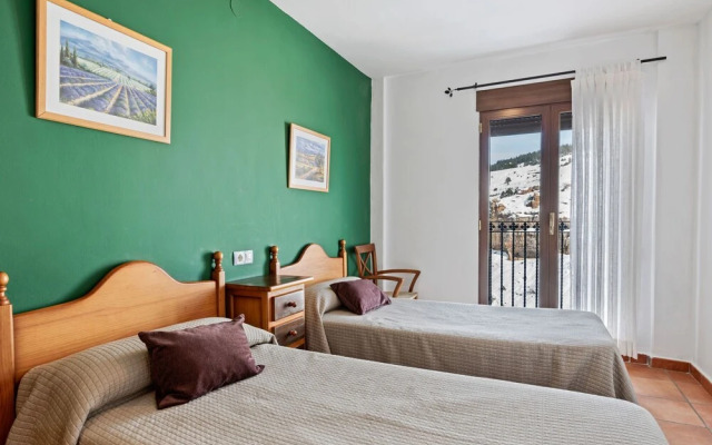 Charming Apartment in Gudar With Terrace